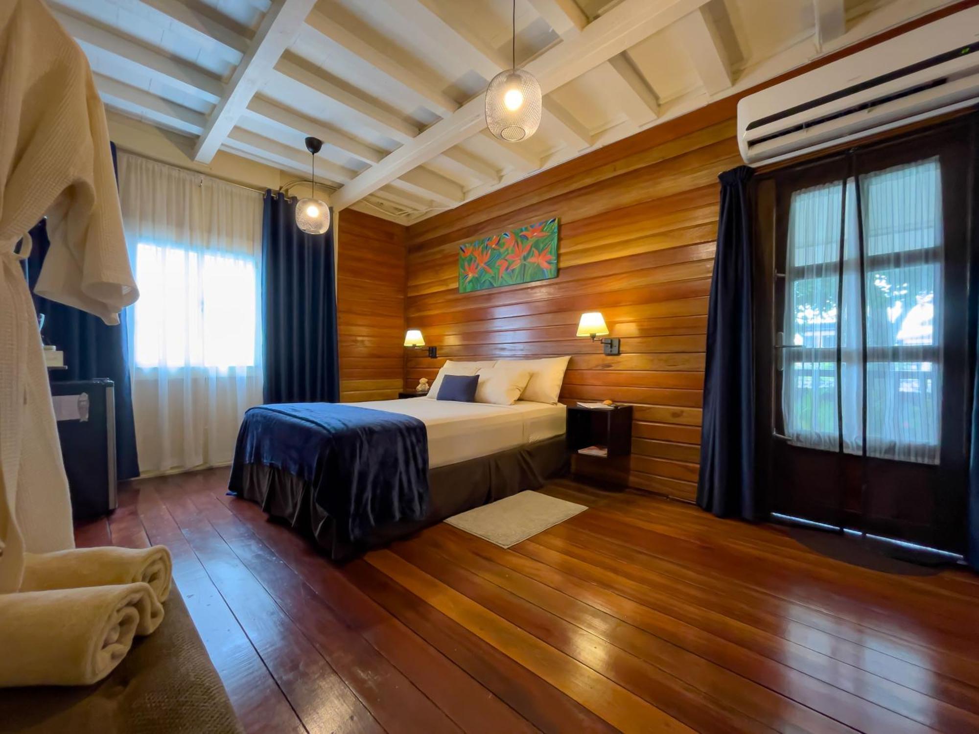 Prins Hendrik Suites Paramaribo Ngoại thất bức ảnh