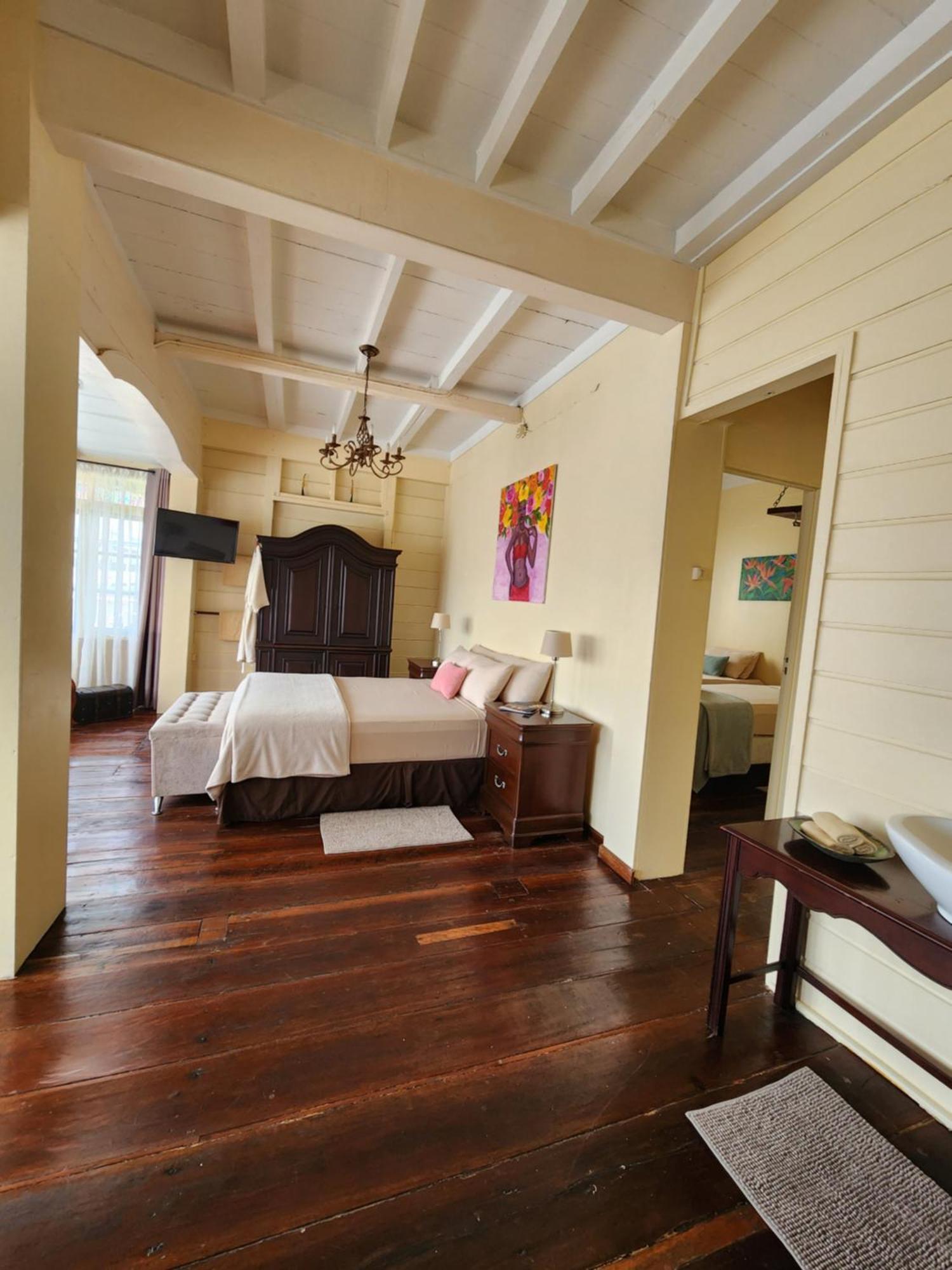Prins Hendrik Suites Paramaribo Ngoại thất bức ảnh